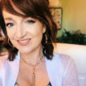 Meet your Posher, Alisia